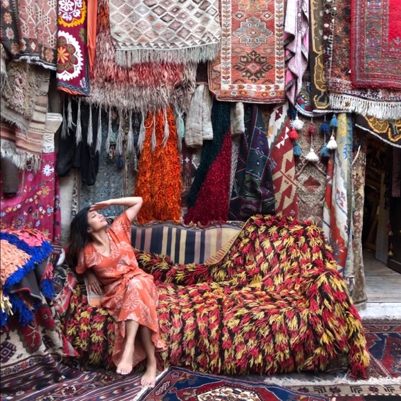 Meet your Posher, Amanda - Picture 1 of 1